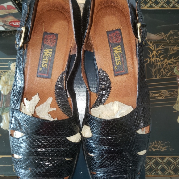 Wen\'s Navy Blue Snakeskin Sandals main image 6